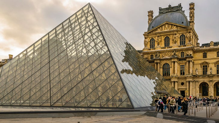 Paris 2024 Marathon Route: Louvre