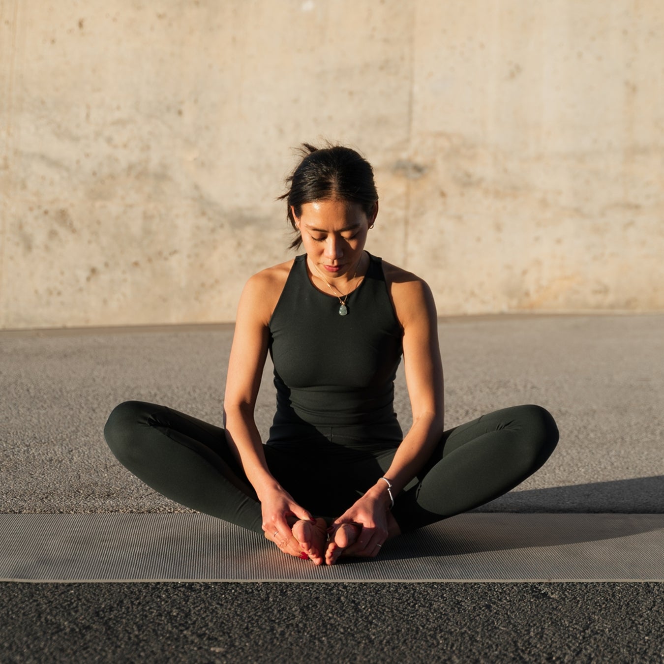 Yoga for a Relaxed Pregnancy - Sivananda Yoga Vedanta Centres