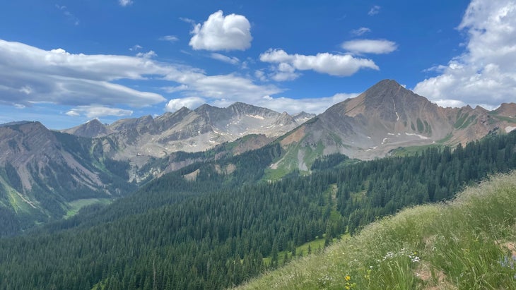 Colorado mountains at summer, blue skies and green mountains