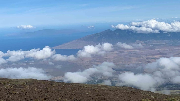 A view of the Pacific from a summit of Maui鈥檚 Haleakala National Park