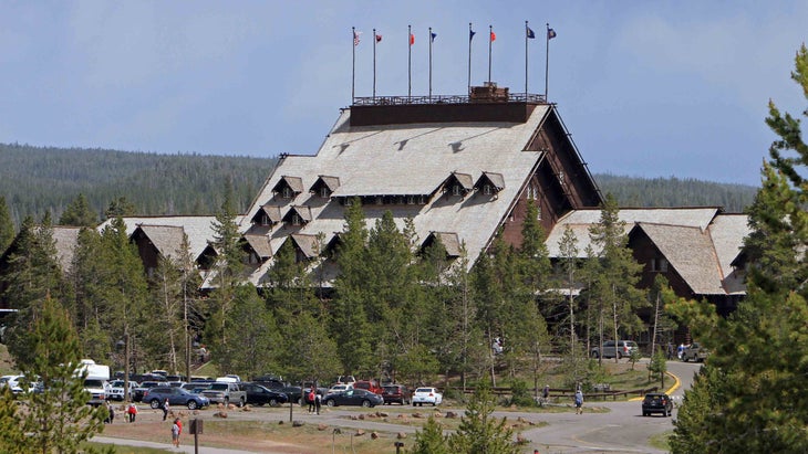 old faithful inn and geyser