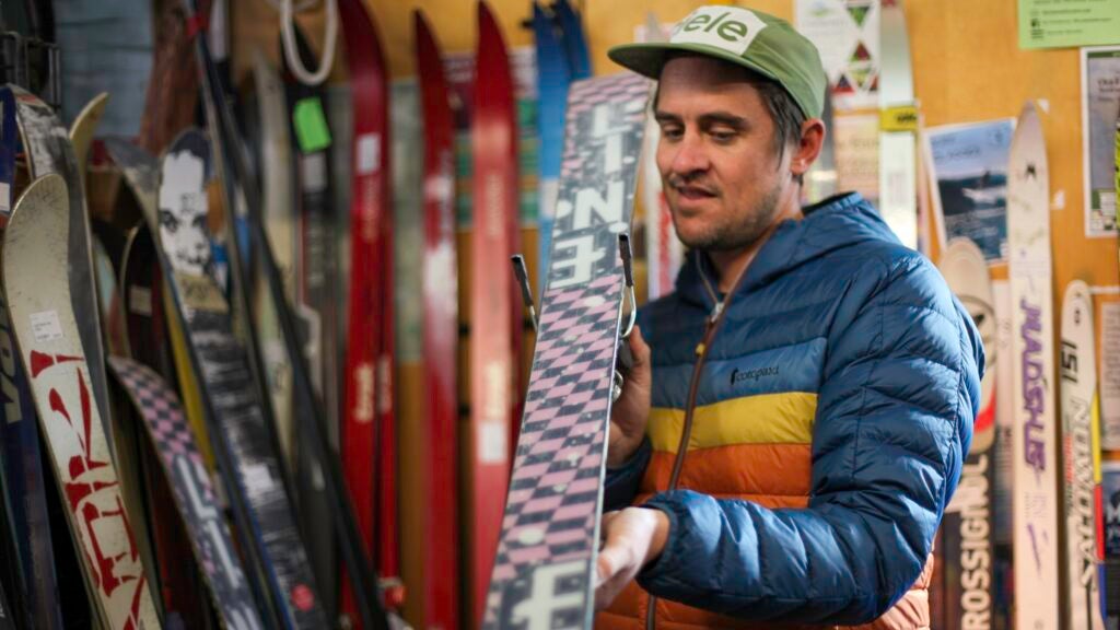 What to Know When Shopping for Used Ski Gear