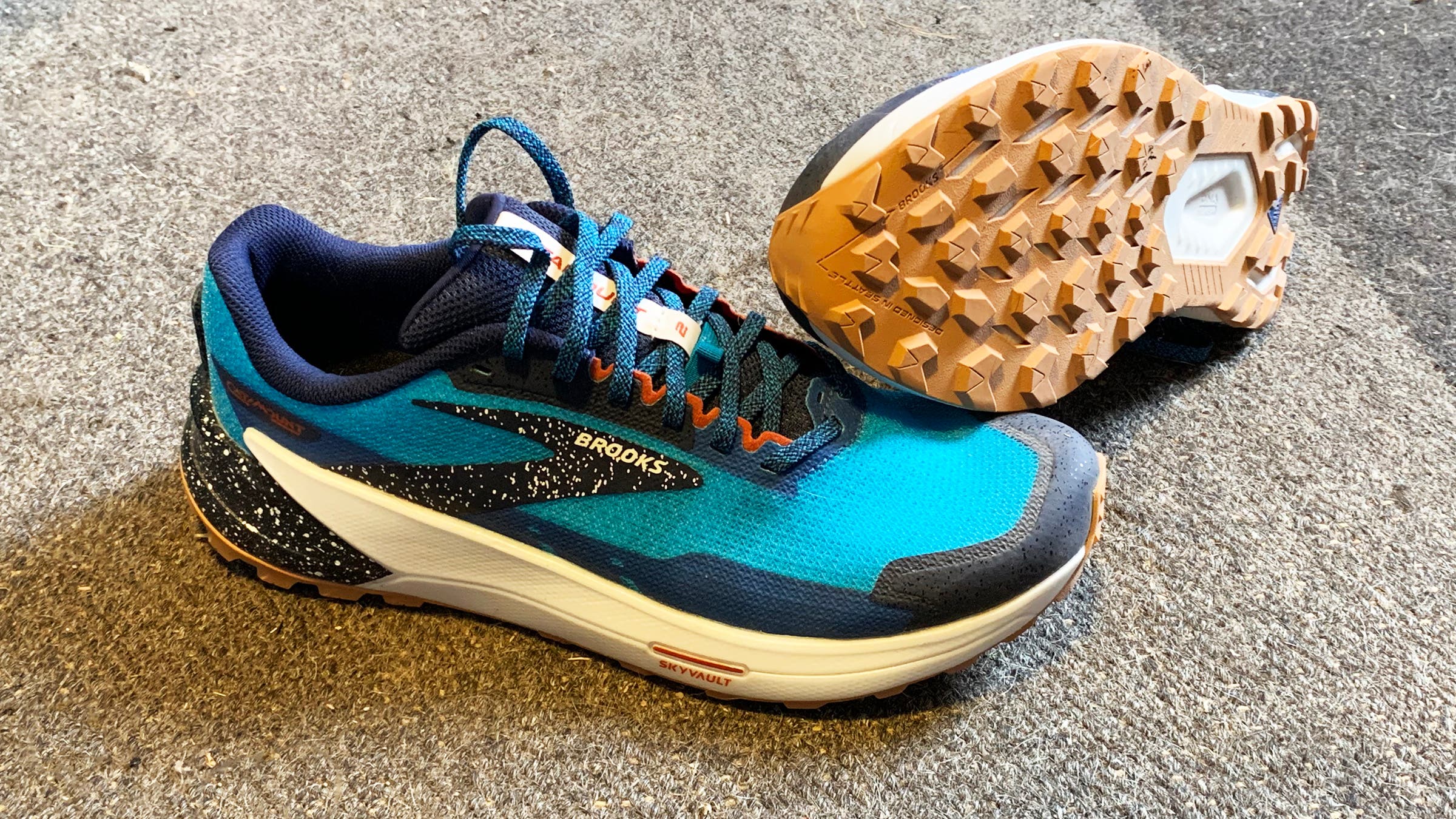 Brooks Catamount 2