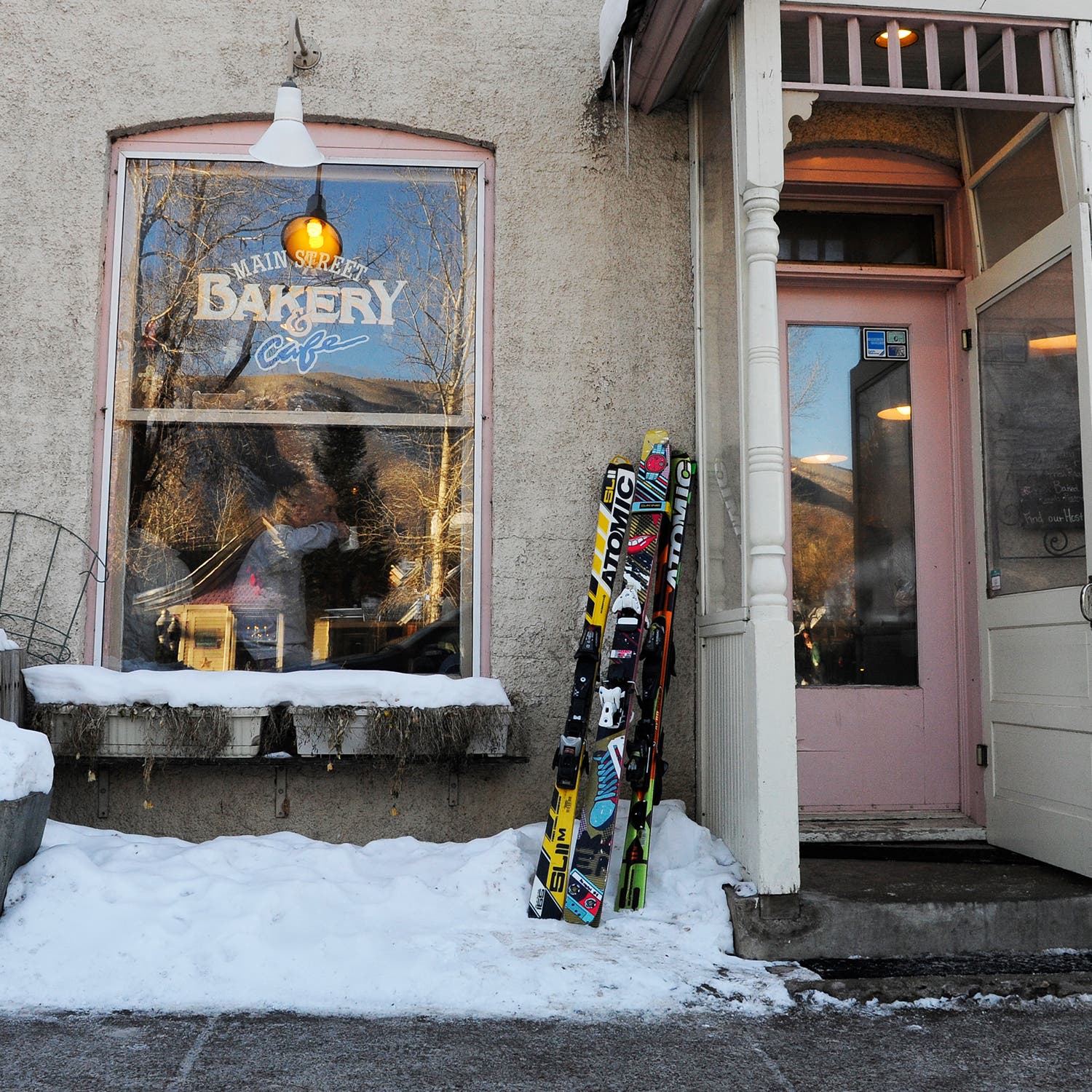 The Main Street Bakery Cafe