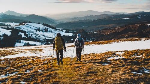 winter-hikers_h