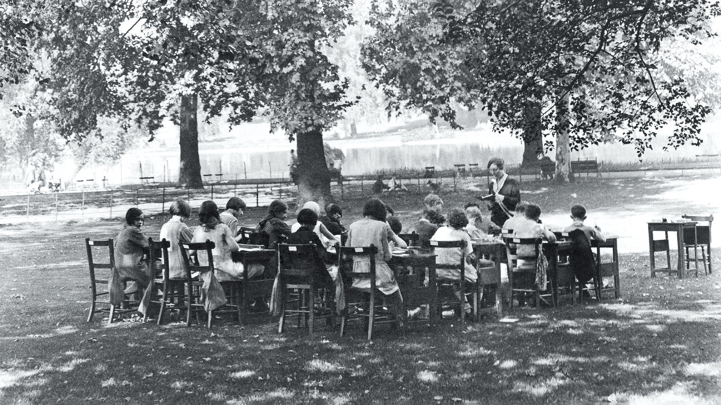 An outdoor class in London’s St. James’s Park, August 1930