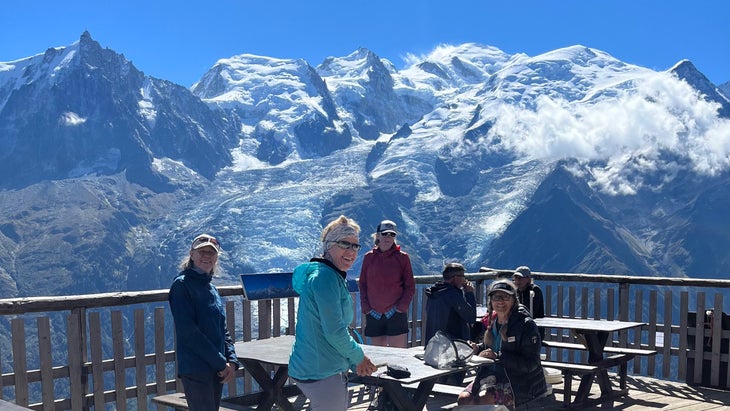 deck dining alps