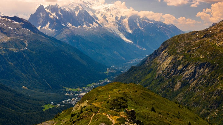 Tour du Mont Blanc Guide: Here's Everything You Need to Know