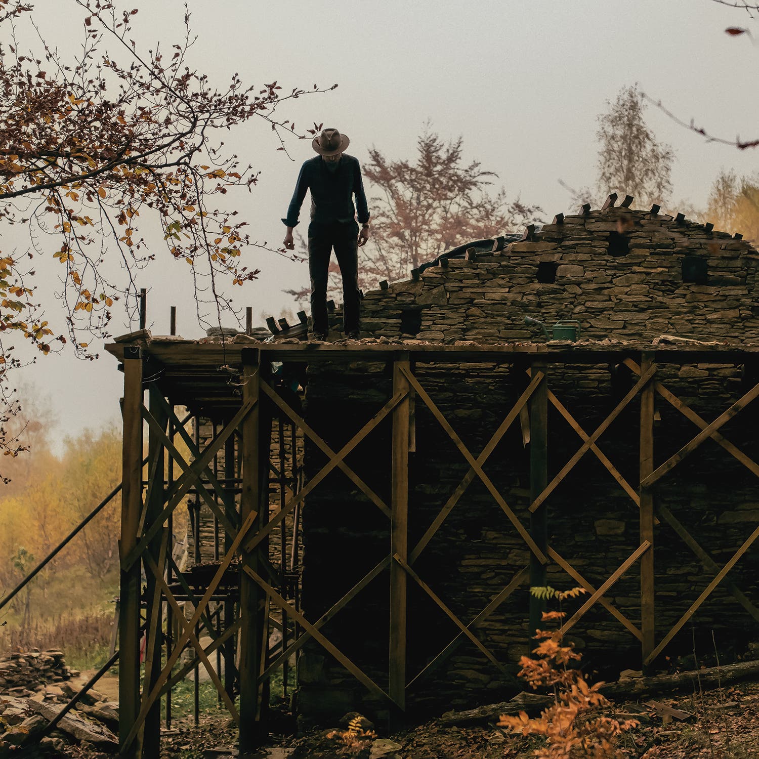 Martijn Doolaard working on a cabin restoration