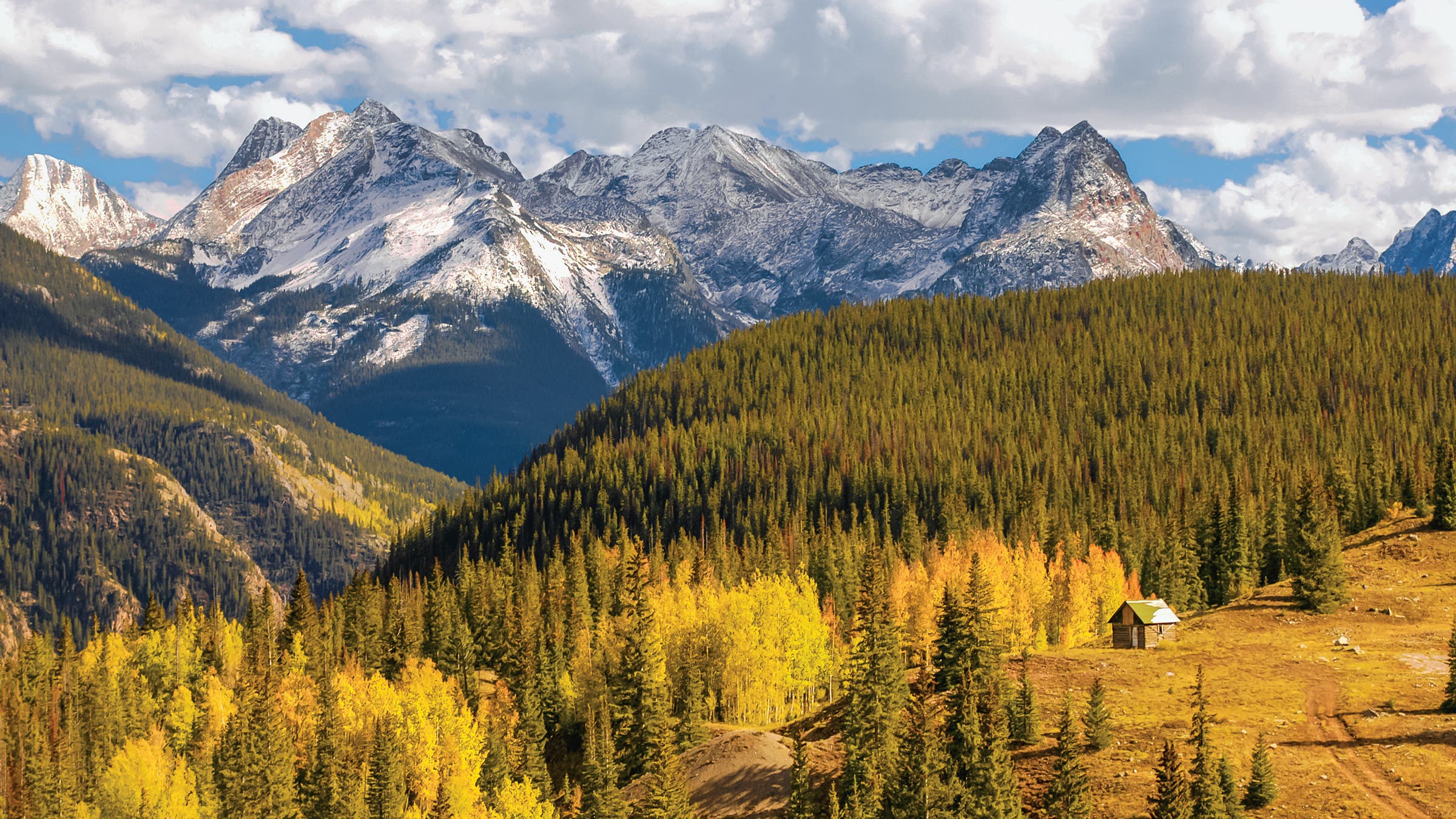 A view of the San Juan Mountains from the Million Dollar Highway