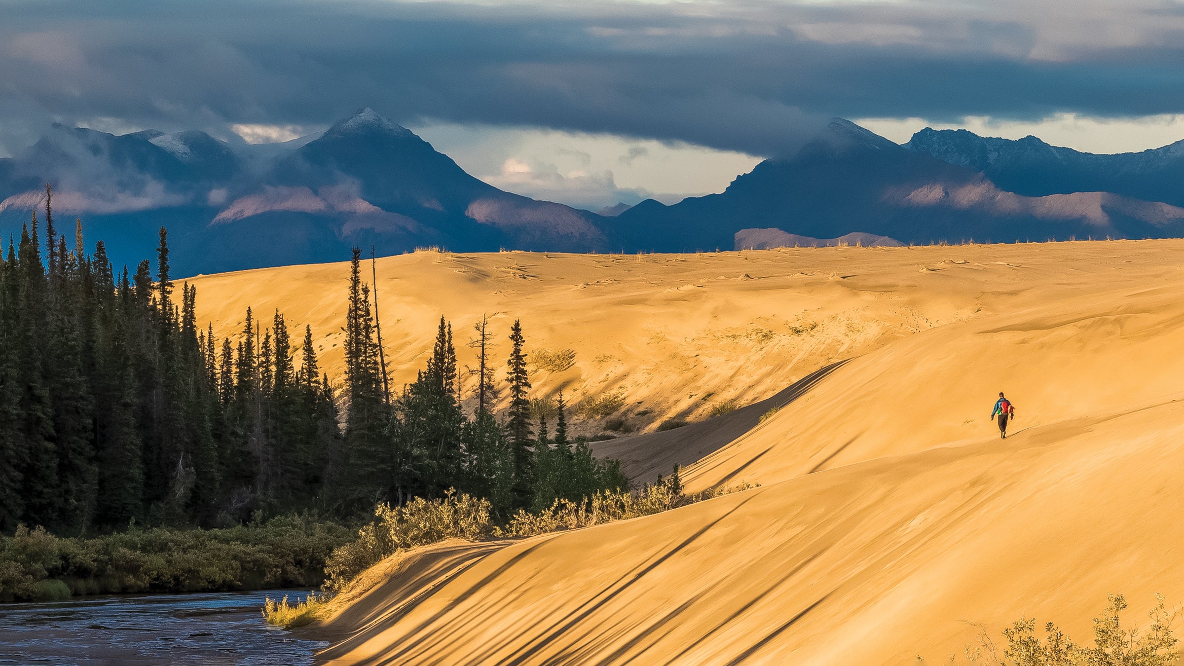 Hiking the Great Kobuk Sand Dunes