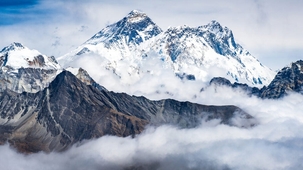 Wallpaper clouds, snow, mountains, nature, Everest, Chomolungma for mobile  and desktop, section природа, resolution 2048x1365 - download