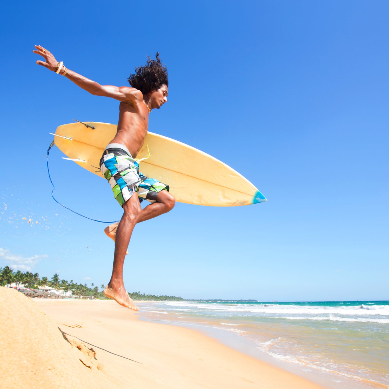 What is the Difference Between Board Shorts and Swim Trunks? - Cheap Surf  Gear