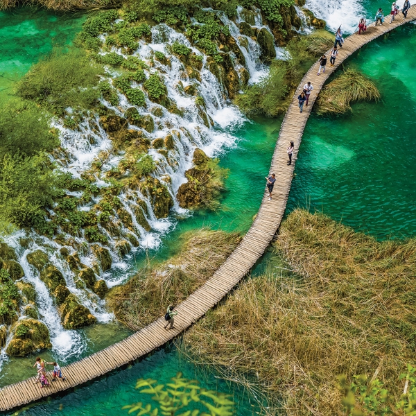 https://cdn.outsideonline.com/wp-content/uploads/2023/05/plitvice-lakes-national-park_s.jpg?crop=1:1&width=600&enable=upscale&quality=100