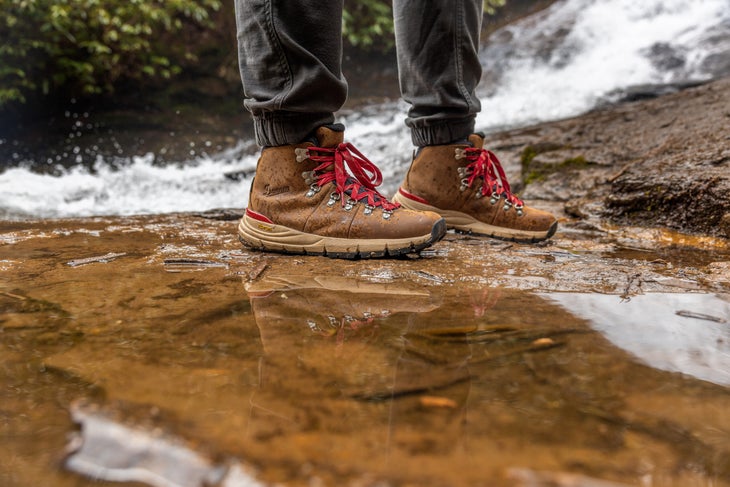 Danner Mountain 600 Leaf GTX Hiking Boots in Creek.
