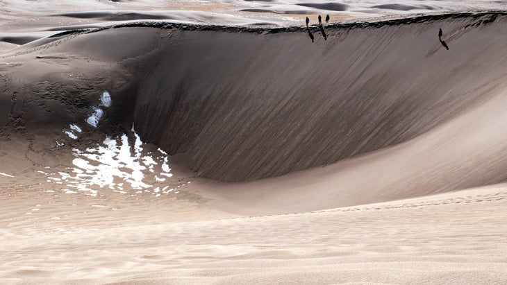 sand dunes hiking