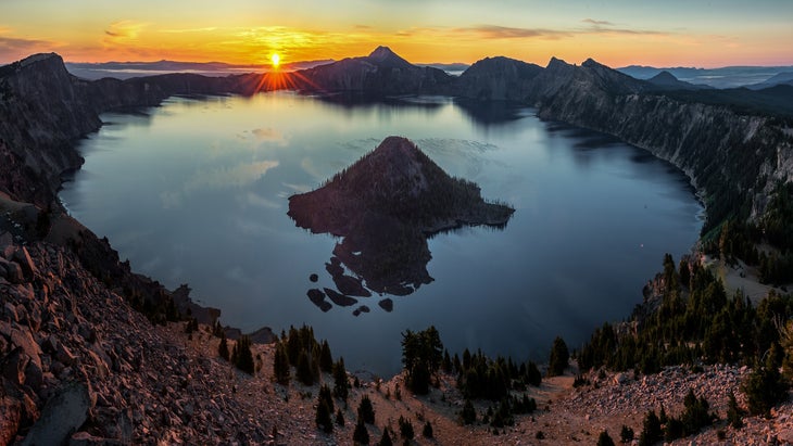 island in lake oregon