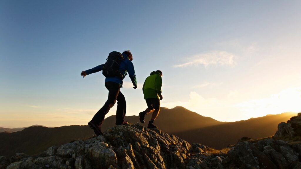 5 Exercises for Better Balance and Stronger Knees on the Trail - Vimarsana News