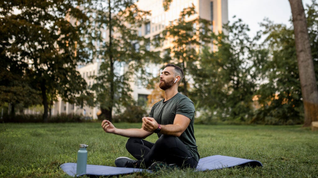 Can Mindfulness Help with Injury Recovery? We Asked the Experts. - Vimarsana News