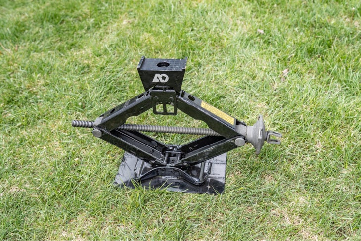 Agile Scissor Jack at Overland Expo West 2023