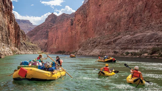 What Do I Pack for River Rafting?