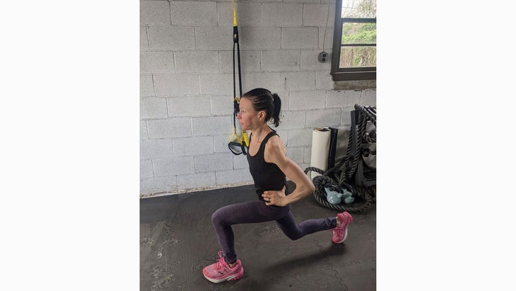 Walking lunges for your hip flexors