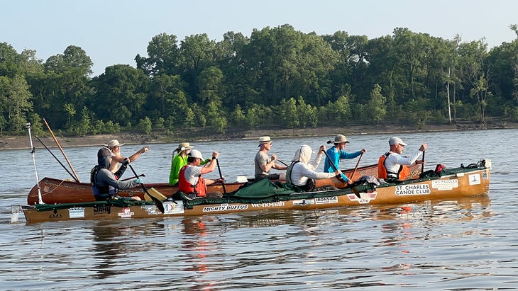 A crew of four paddlers attempts to break the speed record for crossing the Mississippi River