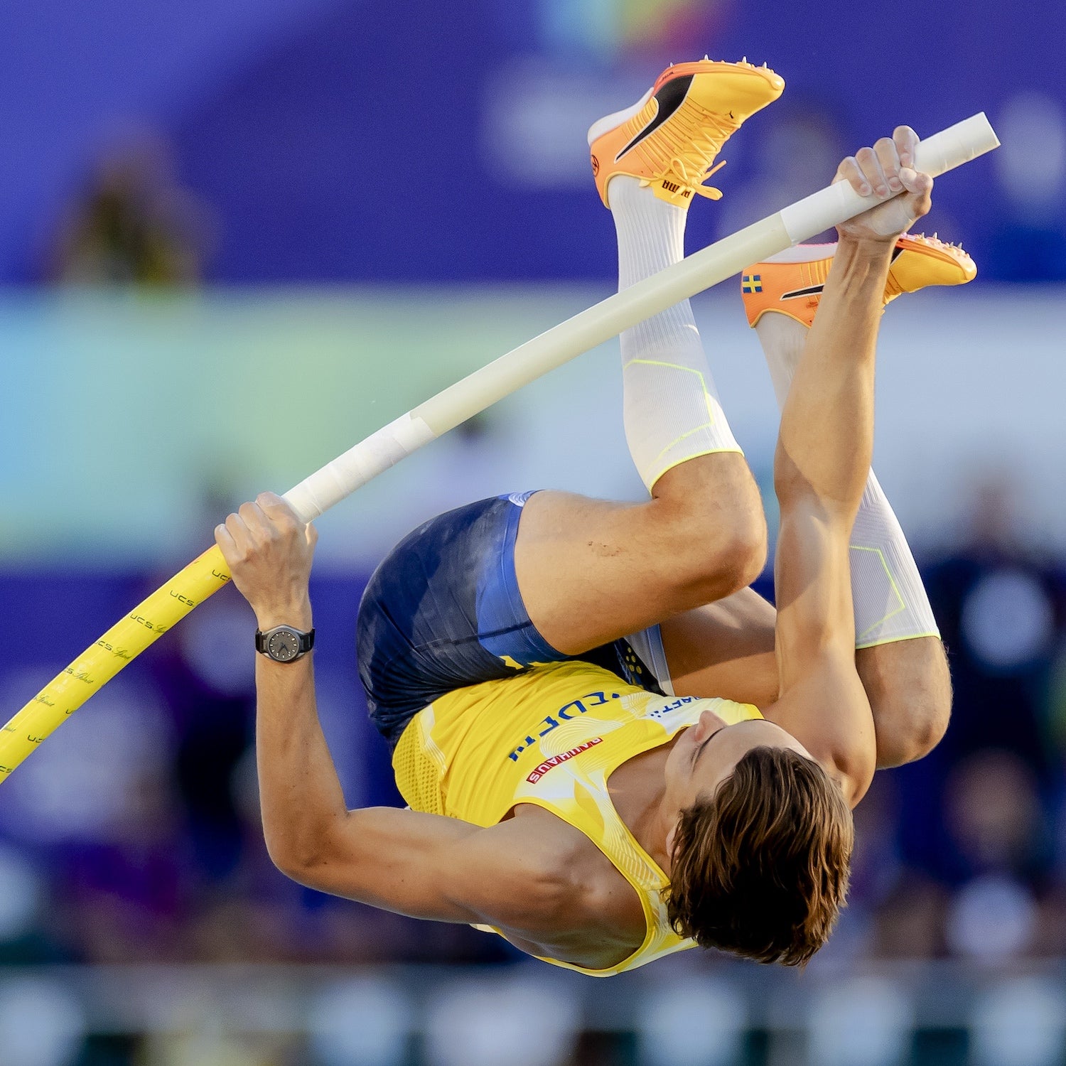 Beginner's Track and Field: How to Do the Pole Vault