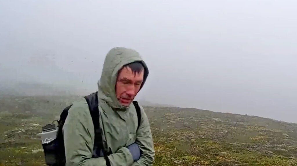 A Lost Hiker Used an Online Bear Camera to Call for Rescue - Vimarsana News