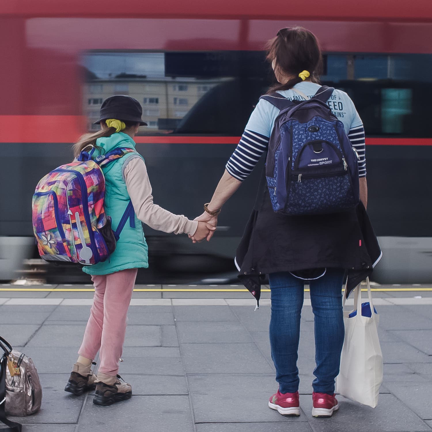 Milana and Olga at the train station as they prepare to return to Slovakia, where they’ve been living as refugees since the Russian invasion of Ukraine in February 2022