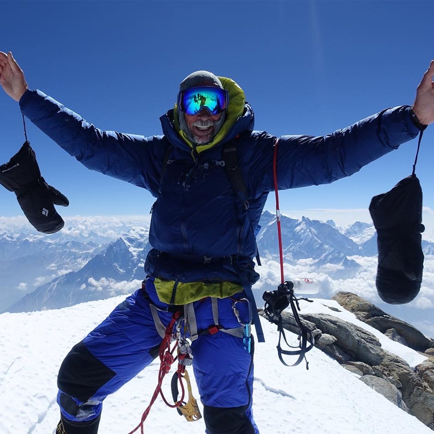 This Climber Just Became the Second American to Summit Every 8,000 ...