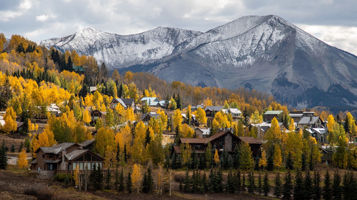 The 9 Best Mountain Towns to See Fall Foliage