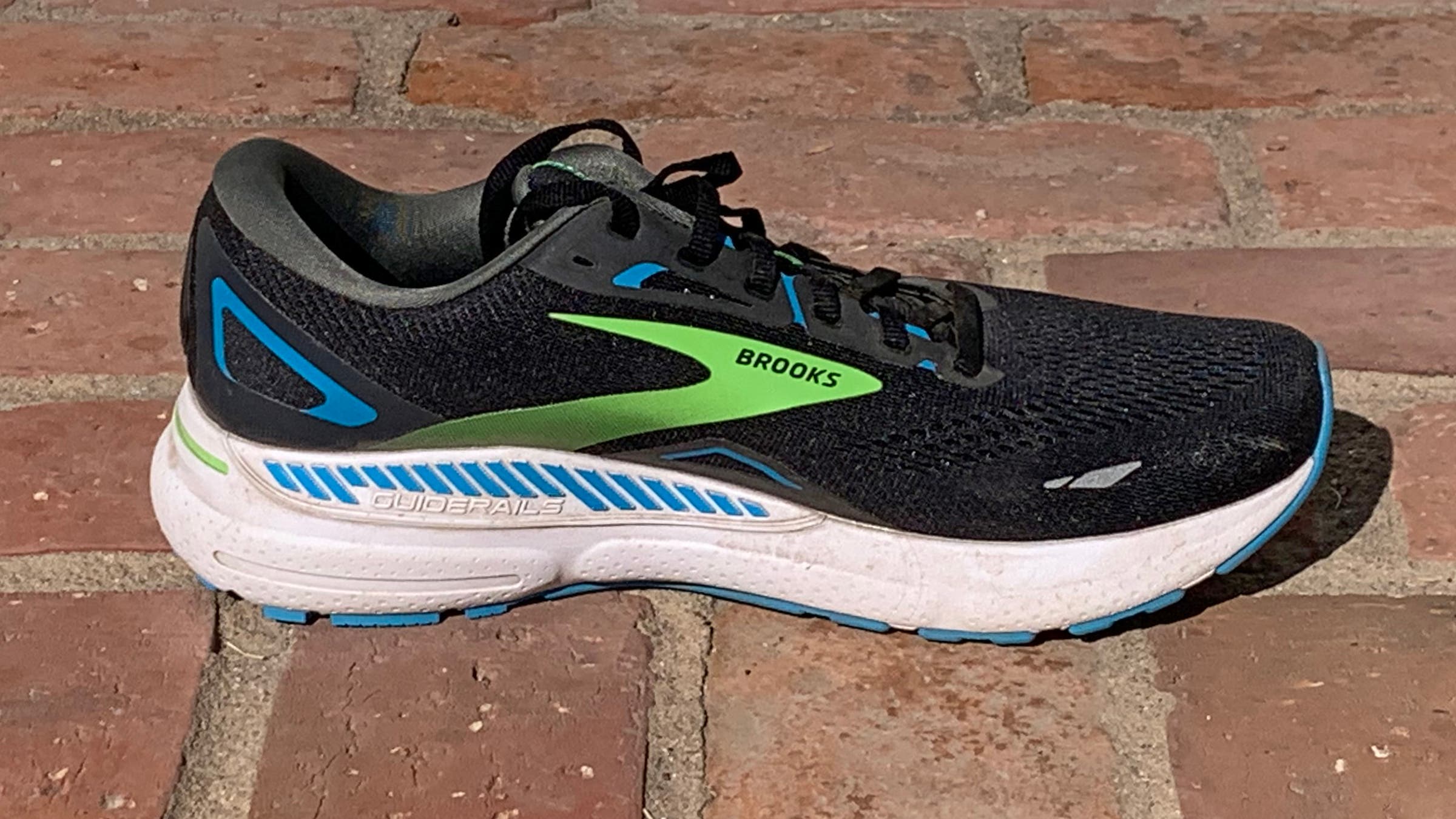 Brooks Adrenaline GTS 23 stability shoe