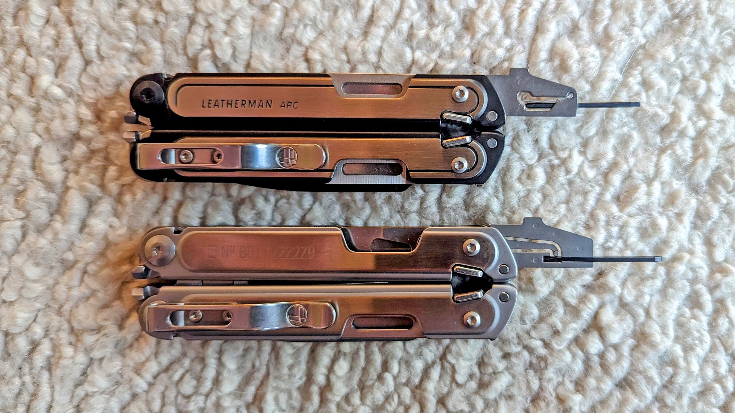 Leatherman Arc multitool's eyeglasses driver.