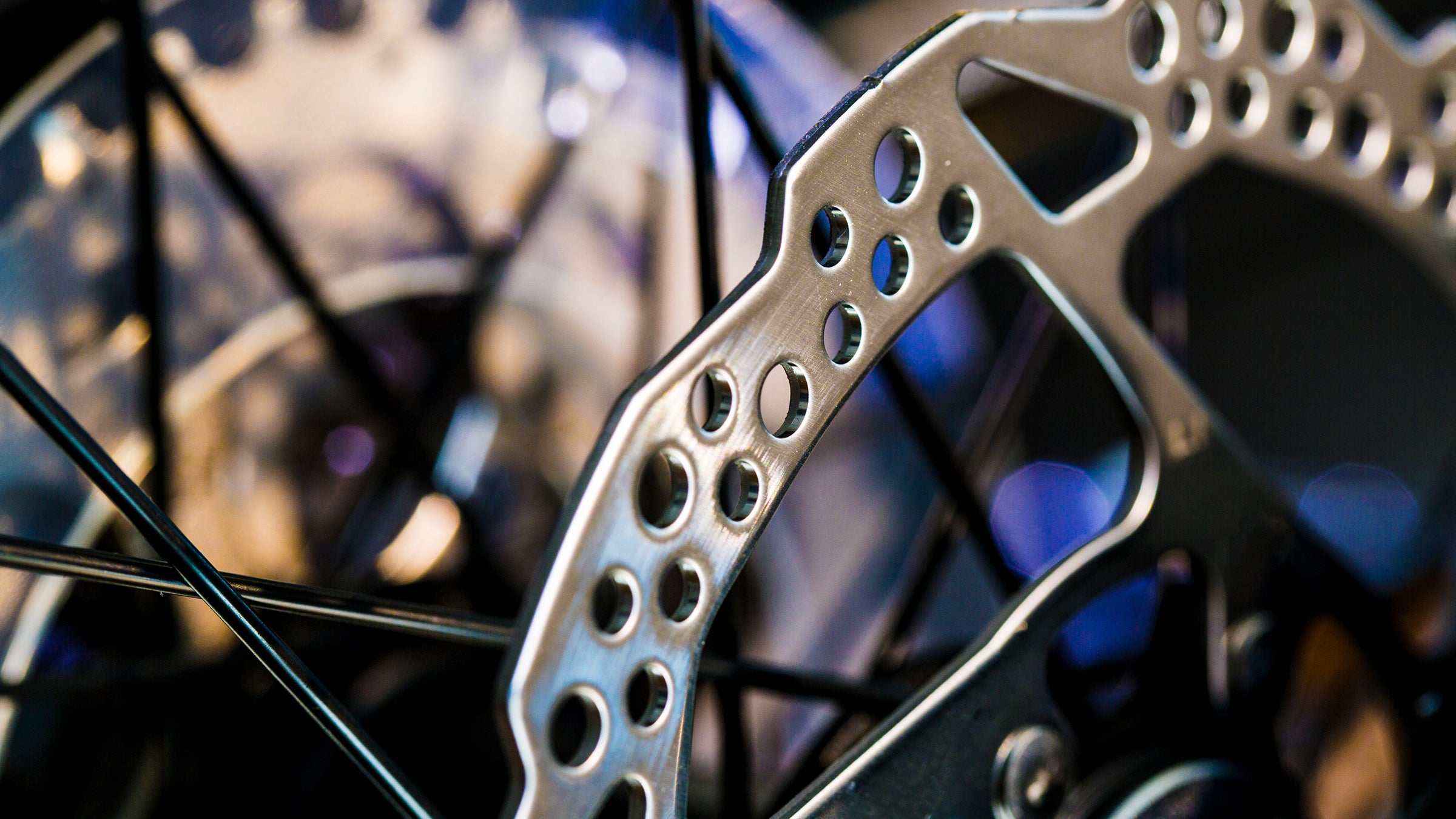 Disc Brakes Took Over the Cycling World. Here's Why That Was a Mistake.