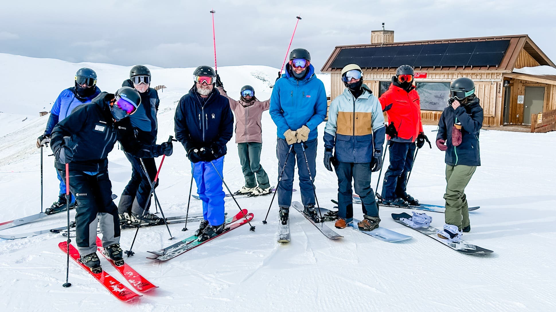 Aspenware employees enjoy a day on the slopes.