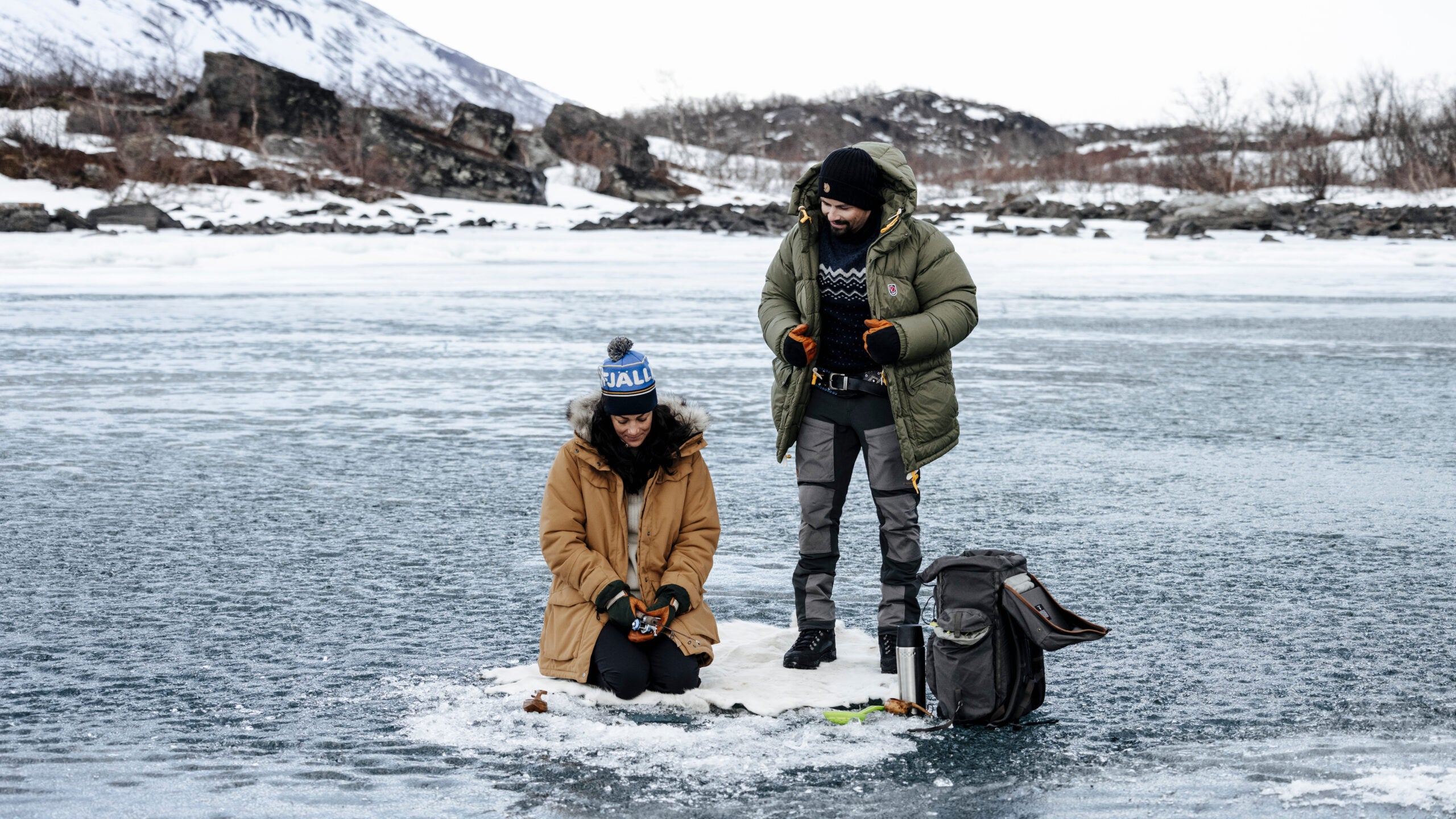 Rules Of Ice Fishing' Men's Hoodie