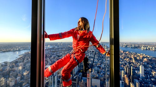 Jared Leto Climbs the Empire State Building to Launch Thirty Seconds to Mars’ World Tour