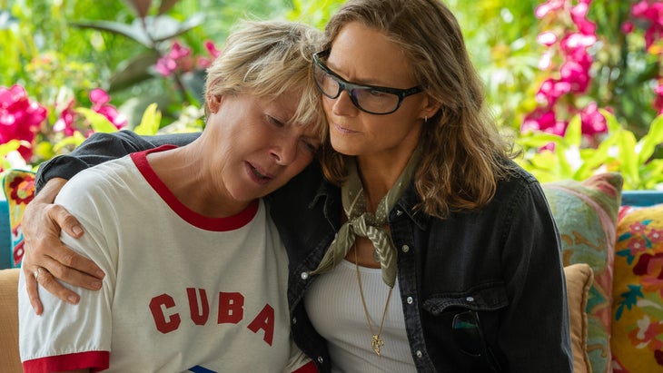 Actresses Annette Bening and Jodie Foster star in ‘Nyad’