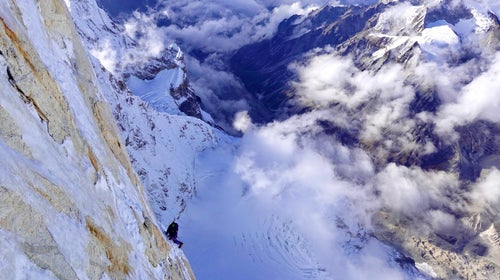 Jackson Marvell follows a pitch on the North Face's headwall at ~7200m (23,600ft).