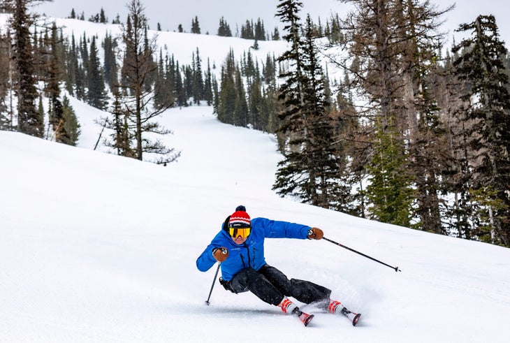 Skiing at Mission Ridge