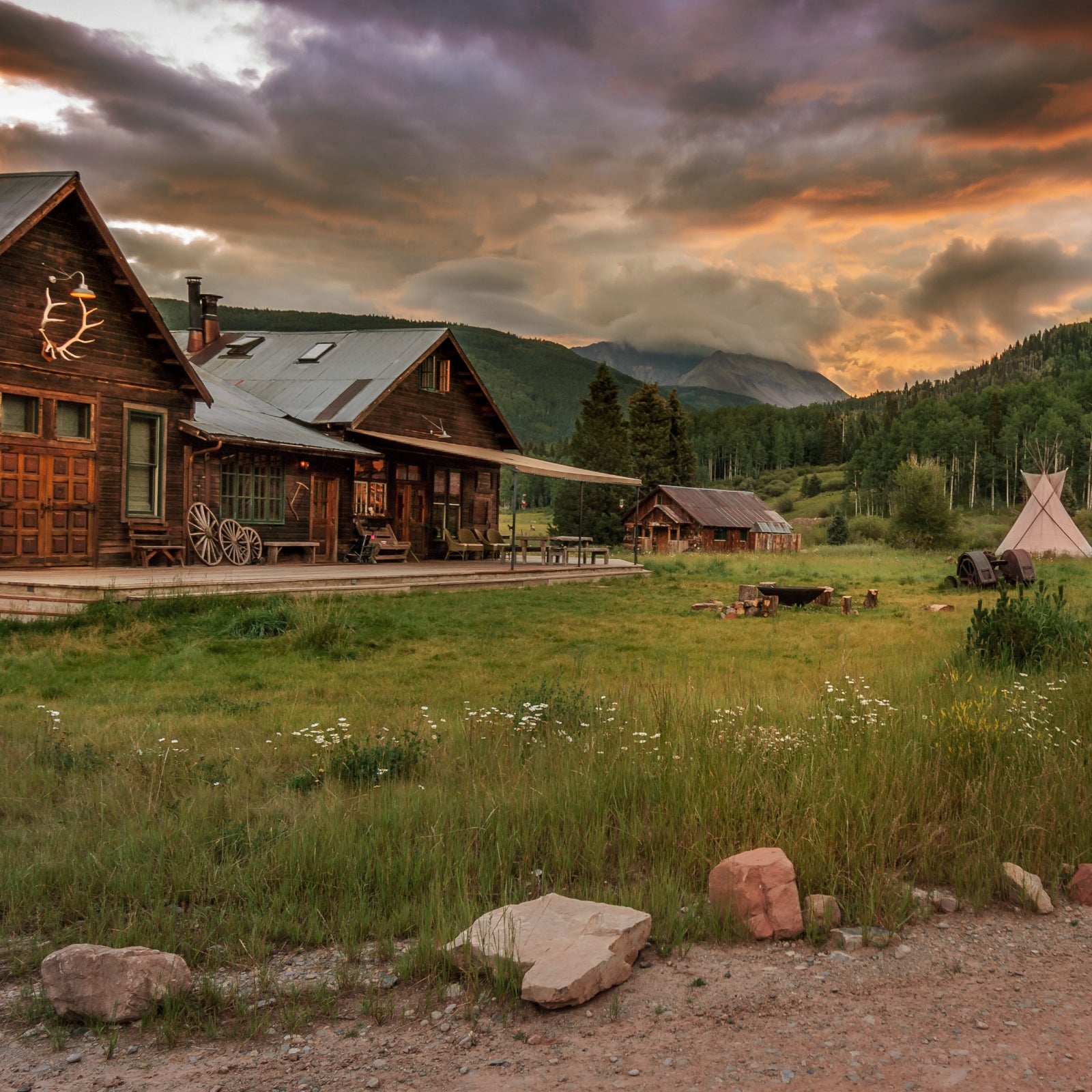 The settlement of Dunton was established in 1885 for gold and silver prospectors, but the nearest transportation was miles away. Its seclusion these days is a draw.