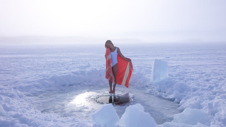 TikToker Elina Mäkinen takes daily dips in freezing ice water in Finland