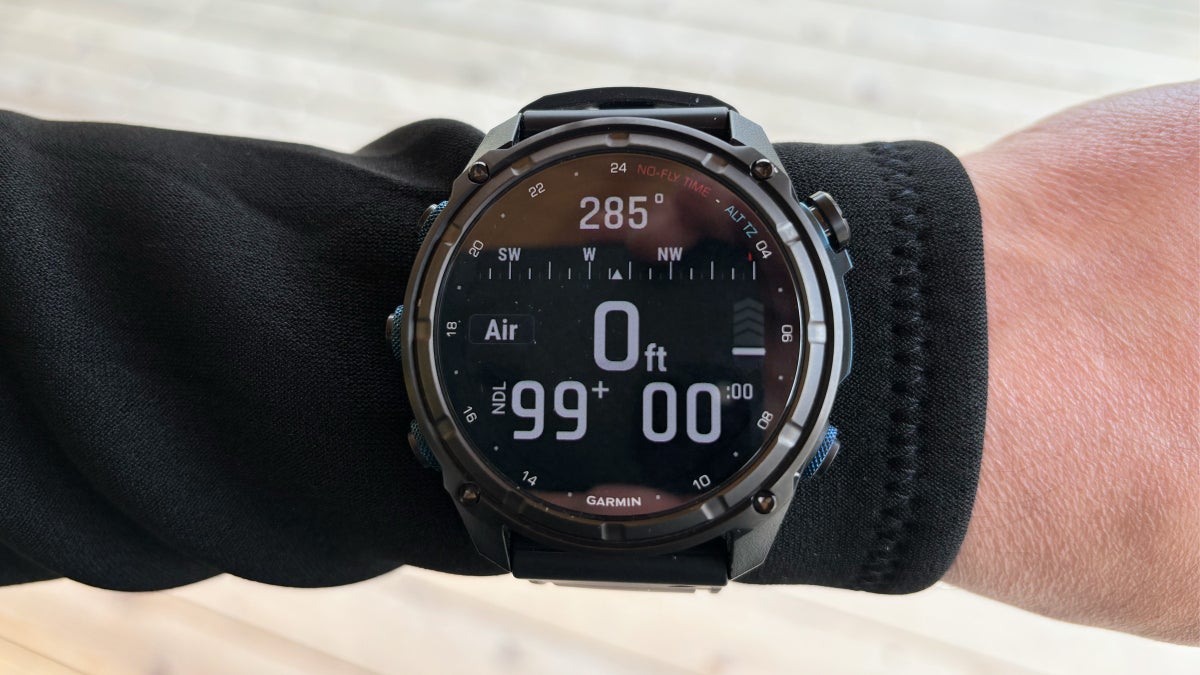 The Garmin Descent Mk3i Is the Best Smartwatch for Divers