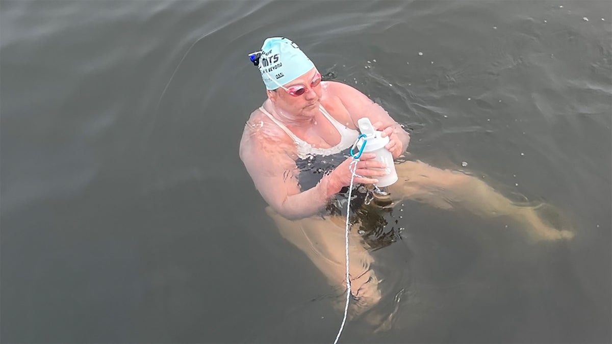 This Grandmother Swam 30 Miles Through Shark-Infested Waters to Set a Record