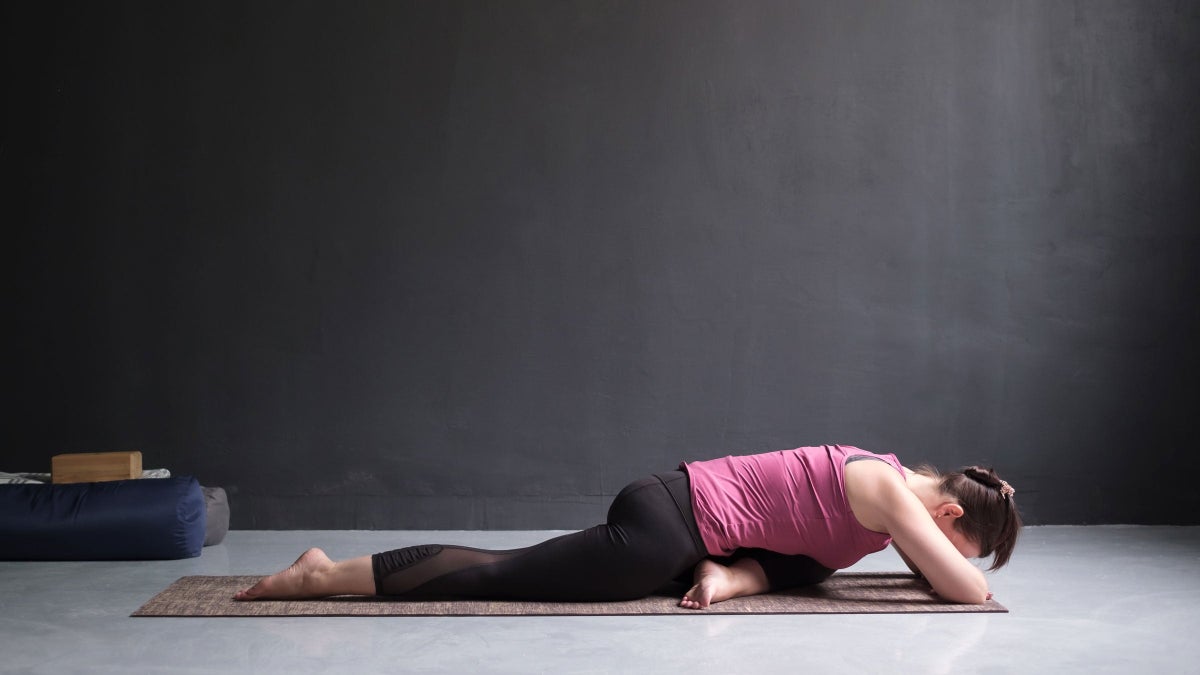 This 10-Minute Yoga Sequence Will Relax You Before Bed