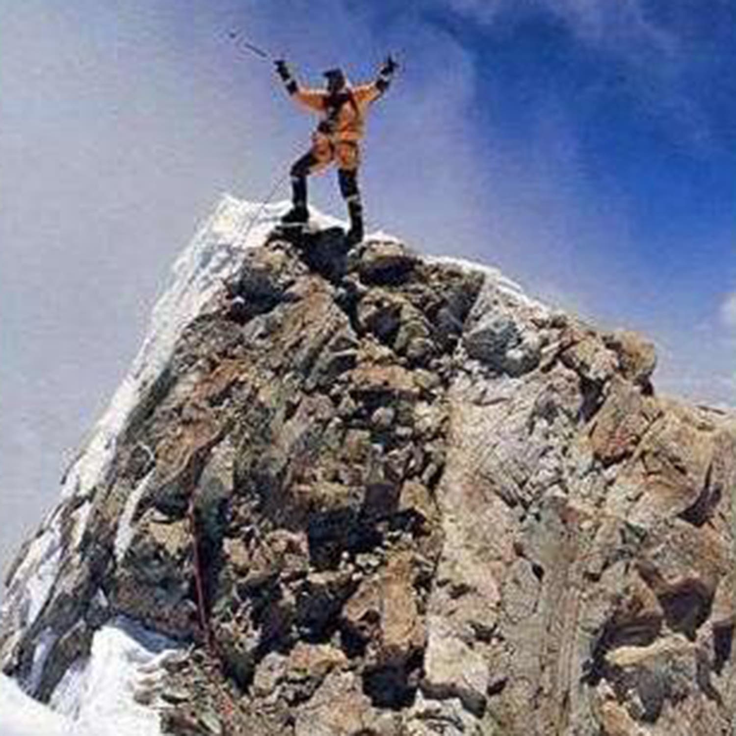 American climber Ed Viesturs, standing on the same point in 1999.