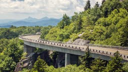 The Ultimate Guide to Driving the Blue Ridge Parkway