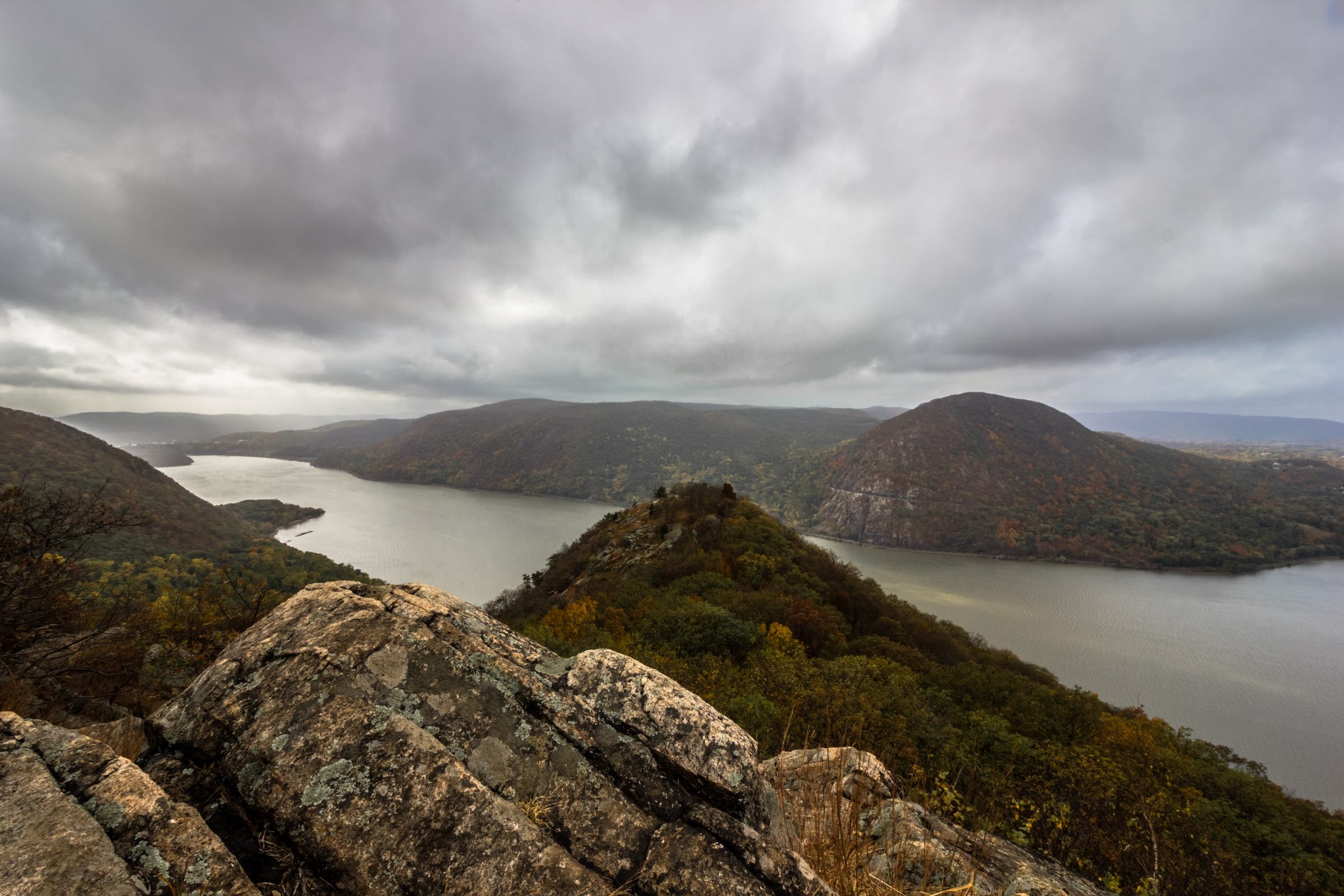 Breakneck Ridge NY hike Hudson views