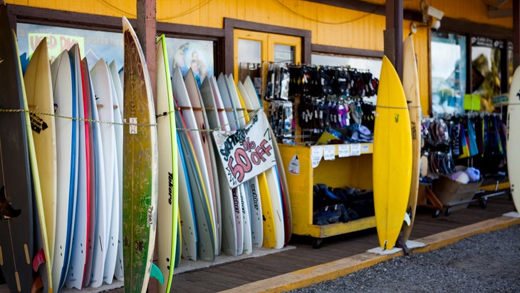 surfboards for sale in Hale’iwa